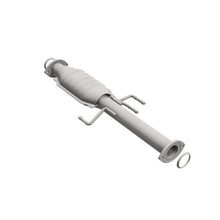 Load image into Gallery viewer, MagnaFlow Conv DF 02-04 Tacoma Rear 3.4L - Additional View 5