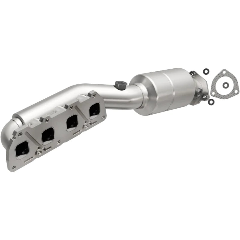 MagnaFlow Conv DF 02-04 VW Passat 4.0L - Main Product View