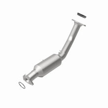 Load image into Gallery viewer, MagnaFlow Conv DF 02-06 Honda CR-V 2.4L OEM - Back View