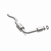 Load image into Gallery viewer, MagnaFlow Conv DF 02 Volkswagen Eurovan 2.8L - Side View
