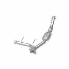 Load image into Gallery viewer, MagnaFlow Conv DF 03-04 Ford Expedition 5.4L V8 Passenger Side - Installation View