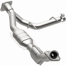 Load image into Gallery viewer, MagnaFlow Conv DF 03-04 Ford Expedition 5.4L V8 Passenger Side - Additional View 13