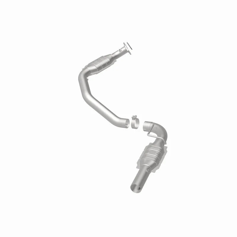 MagnaFlow Conv DF 03-05 Express 2500 4.8L Driver Side - Installation View