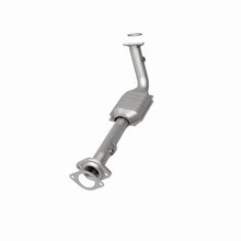 Load image into Gallery viewer, MagnaFlow Conv DF 03-06 Silverado SS Passenger Side OEM - Additional View 5