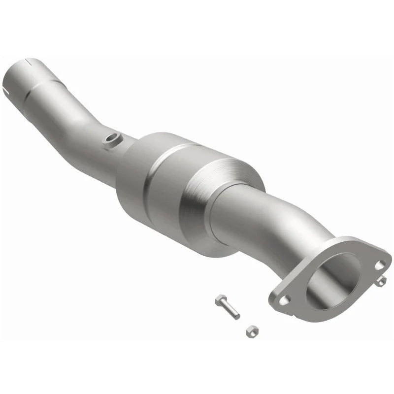 MagnaFlow Conv DF 03-08 Chevy/GMC PS rr OEM - Side View