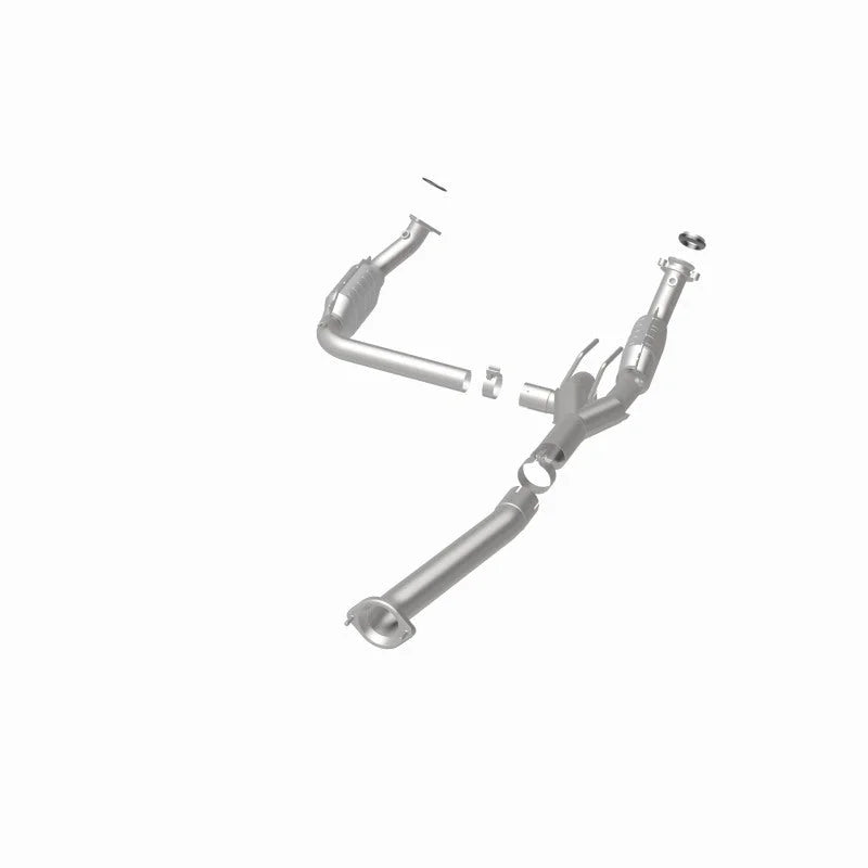MagnaFlow Conv DF 03- Chevy Express 4.3L/5.4L - Back View