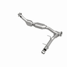 Load image into Gallery viewer, MagnaFlow Conv DF 03 Lincoln Navigator 5.4L - Additional View 7