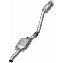 Load image into Gallery viewer, MagnaFlow Conv DF 03 Volkswagen Passat 2.8L - Additional View 15