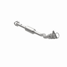 Load image into Gallery viewer, MagnaFlow Conv DF 04-05 Chevy Cavalier/Malibu / 04-05 Pontiac Grand Am/Sunfire Rear(OEM Grade OBDII) - Installation View