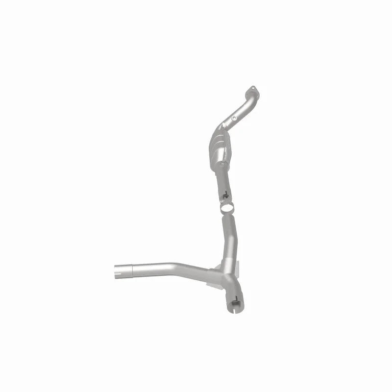 MagnaFlow Conv DF 04-05 Dodge Ram 1500 Pickup 5.7L P/S - Installation View