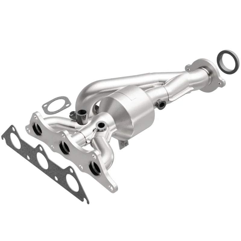 MagnaFlow Conv DF 04-05 Mitsu Endeavor 3.8L - Side View