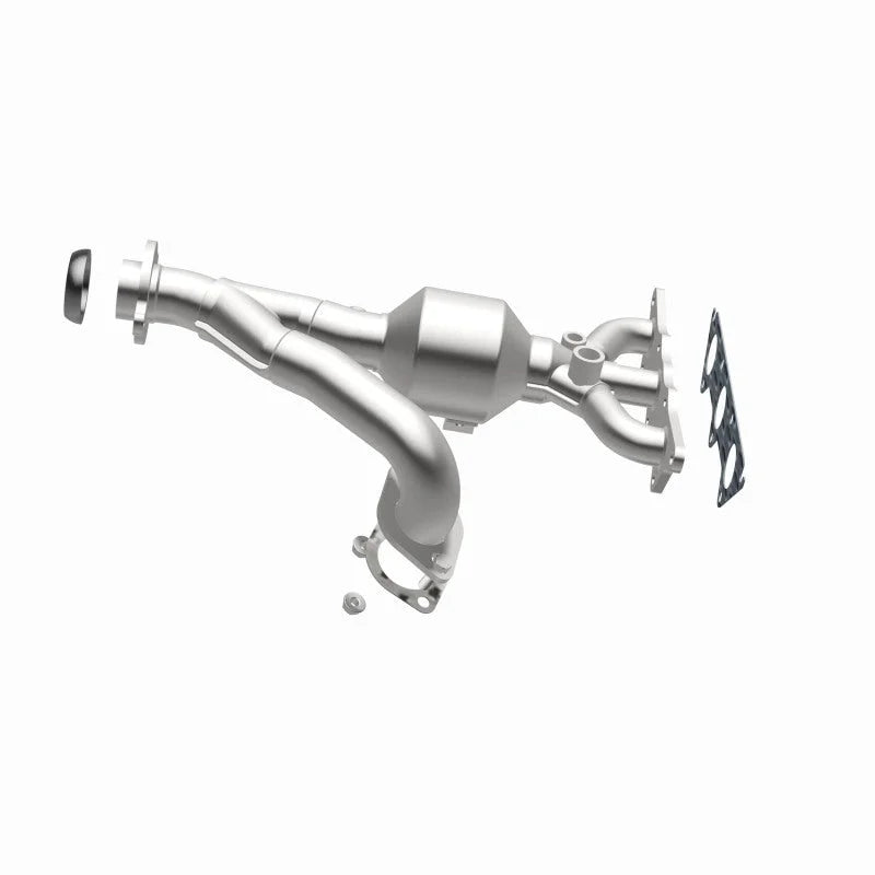 MagnaFlow Conv DF 04-05 Mitsu Endeavor 3.8L - Back View