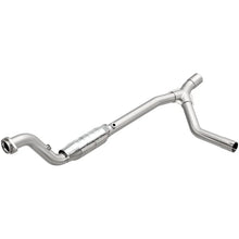 Load image into Gallery viewer, MagnaFlow Conv DF 04-05 Ram1500 5.7L P/S OEM - Side View