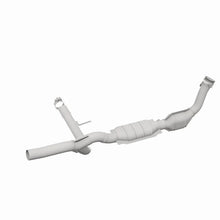 Load image into Gallery viewer, MagnaFlow Conv DF 04-06 Ford F-150 Pick Up (Exc Heritage) / 06 Lincoln Mark LT Truck Passenger Side - Installation View
