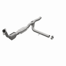 Load image into Gallery viewer, MagnaFlow Conv DF 04-06 Ford F-150 Pickup 5.4L 4WD (Exc Heritage Edition) P/S (49 State) - Additional View 5