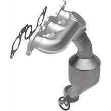 Load image into Gallery viewer, MagnaFlow Conv DF 04-06 Toyota Sienna 3.3L - Installation View