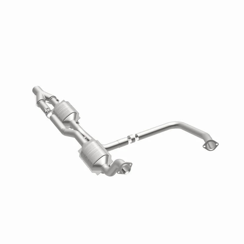 MagnaFlow Conv DF 04-07 Dodge Ram 5.7L - Back View