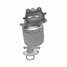 Load image into Gallery viewer, MagnaFlow Conv DF 04-07 Saturn VUE 3.5L Rear - Additional View 12