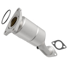 Load image into Gallery viewer, MagnaFlow Conv DF 04 Chevy Malibu 3.5L - Main Product View