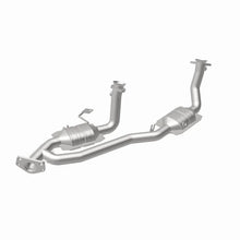 Load image into Gallery viewer, MagnaFlow Conv DF 04 Ford Freestar 3.9L - Additional View 10