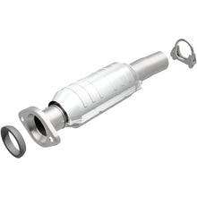 Load image into Gallery viewer, MagnaFlow Conv DF 04 Toyota Sienna 3.3L - Main Product View