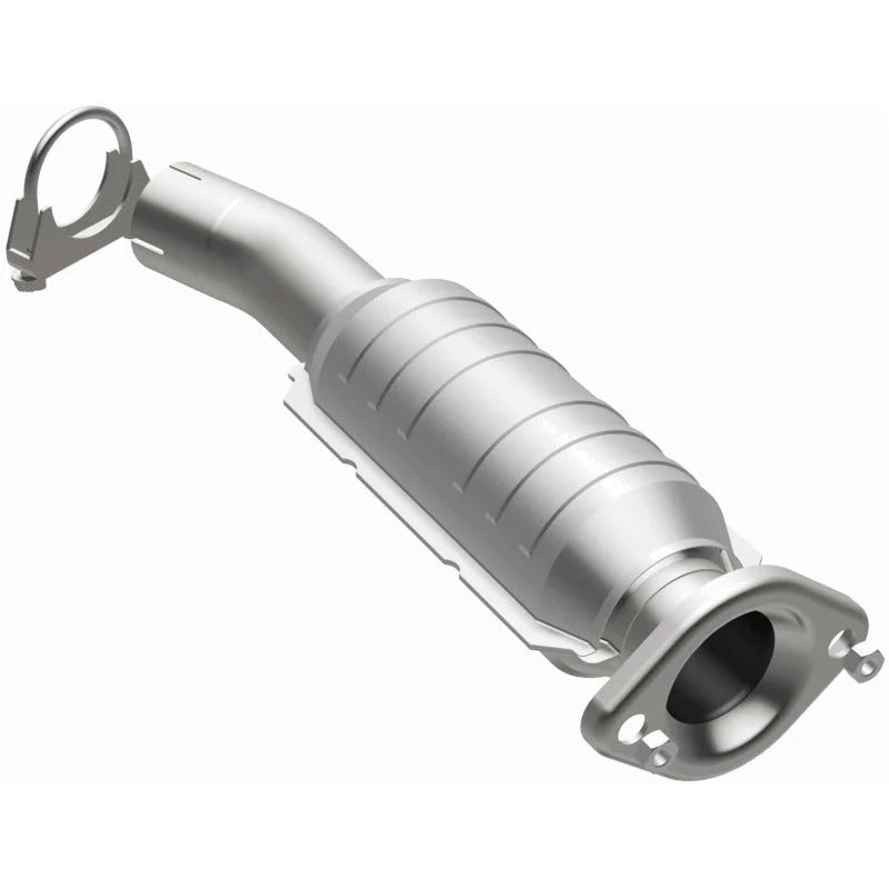 MagnaFlow Conv DF 04 Toyota Sienna 3.3L - Back View