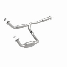 Load image into Gallery viewer, MagnaFlow Conv DF 05-06 GMC Envoy XL Denali - Additional View 7
