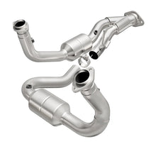 Load image into Gallery viewer, MagnaFlow Conv DF 05-06 Gr Cherokee 4.7 OEM - Side View
