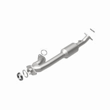 Load image into Gallery viewer, MagnaFlow Conv DF 05-07 4-Run/FJ Passenger Side Rear - Back View