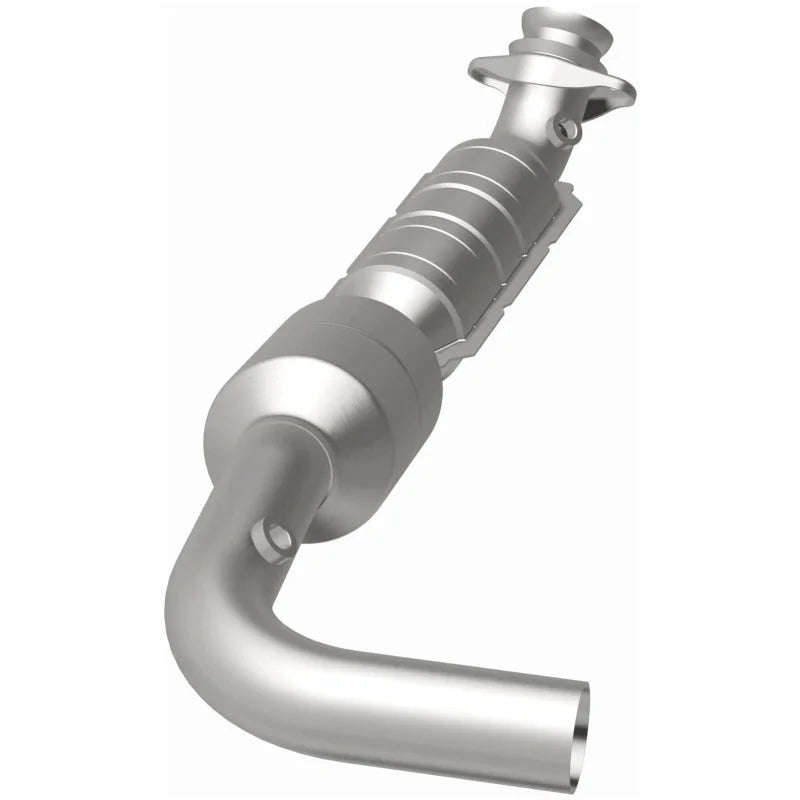 MagnaFlow Conv DF 05-07 Ford E150 4.6L Driver Side - Side View