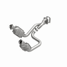 Load image into Gallery viewer, MagnaFlow Conv DF 05-07 Ford F250/F350 5.4L - Additional View 6
