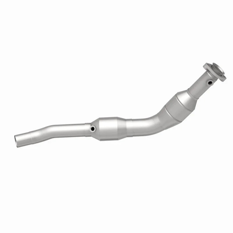 MagnaFlow Conv DF 05-08 LR3/RR Sport Driver Side - Installation View