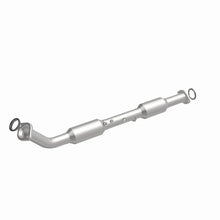 Load image into Gallery viewer, MagnaFlow Conv DF 05-08 Tacoma 2.7 Rear - Additional View 10