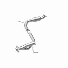 Load image into Gallery viewer, MagnaFlow Conv DF 05-09 Tacoma 4L D/S rr OEM - Side View