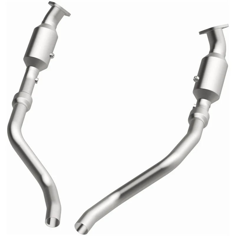 MagnaFlow Conv D/F 05- 300C/Magnum 5.7 w/cats - Side View