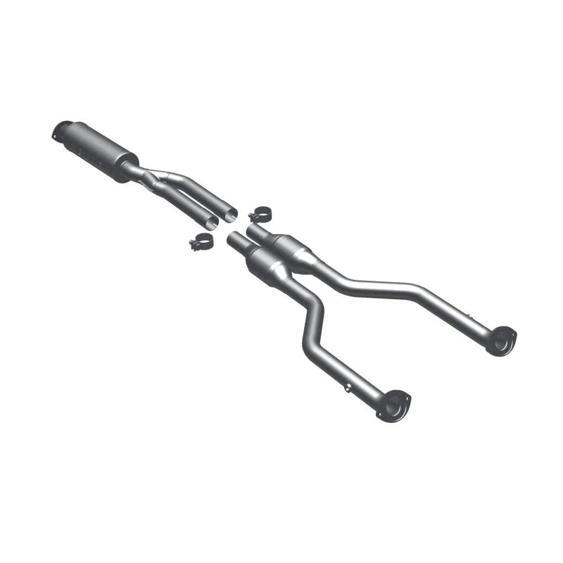 MagnaFlow Conv DF 06-08 IS250/350 D/S rr OEM - Side View