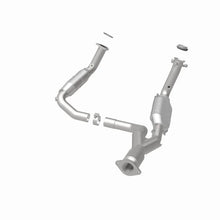 Load image into Gallery viewer, MagnaFlow Conv DF 06-09 Chevy Trailblazer SS 6.0L SS *NOT FOR SALE IN CALIFORNIA* - Additional View 5