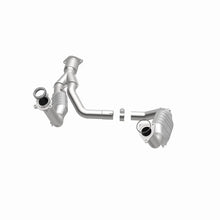 Load image into Gallery viewer, MagnaFlow Conv DF 06-09 Chevy Trailblazer SS 6.0L SS *NOT FOR SALE IN CALIFORNIA* - Additional View 16