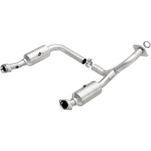 Load image into Gallery viewer, MagnaFlow Conv DF 06-09 Ford Explorer / 06-10 Mercury Mountaineer 4.6L Y-Pipe Assembly (49 State) - Main Product View