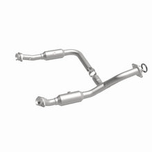 Load image into Gallery viewer, MagnaFlow Conv DF 06-09 Ford Explorer / 06-10 Mercury Mountaineer 4.6L Y-Pipe Assembly (49 State) - Side View