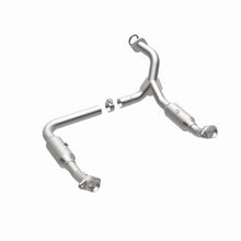 Load image into Gallery viewer, MagnaFlow Conv DF 06-09 Ford Explorer / 06-10 Mercury Mountaineer 4.6L Y-Pipe Assembly (49 State) - Additional View 6