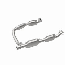 Load image into Gallery viewer, MagnaFlow Conv DF 06 Ford E350 Van 5.4L - Additional View 5