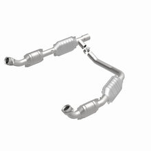 Load image into Gallery viewer, MagnaFlow Conv DF 06 Ford E350 Van 5.4L - Additional View 8