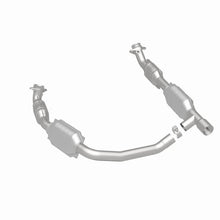 Load image into Gallery viewer, MagnaFlow Conv DF 06 Ford E350 Van 5.4L - Additional View 9