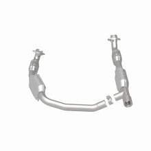Load image into Gallery viewer, MagnaFlow Conv DF 06 Ford E350 Van 5.4L - Additional View 10
