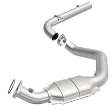 Load image into Gallery viewer, MagnaFlow Conv DF 07-08 Express 2500 4.8L Driver Side - Main Product View