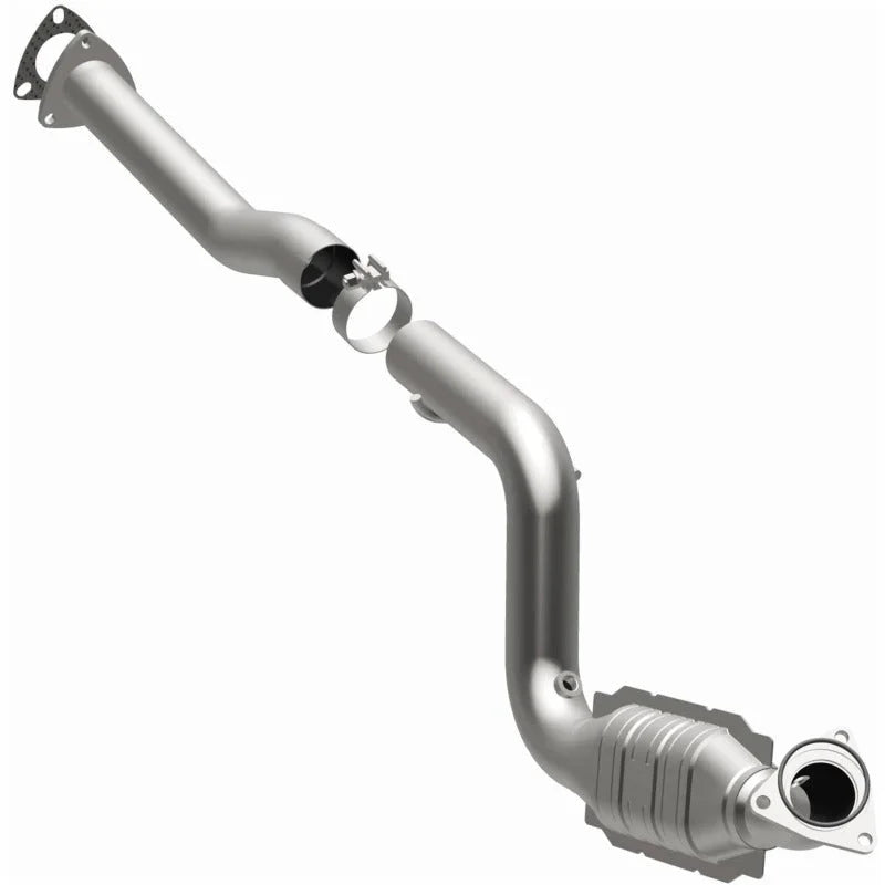 MagnaFlow Conv DF 07-08 Express 2500 4.8L Passenger Side - Installation View