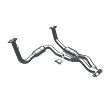 Load image into Gallery viewer, MagnaFlow Conv DF 07-08 Jeep G/C OEM - Side View