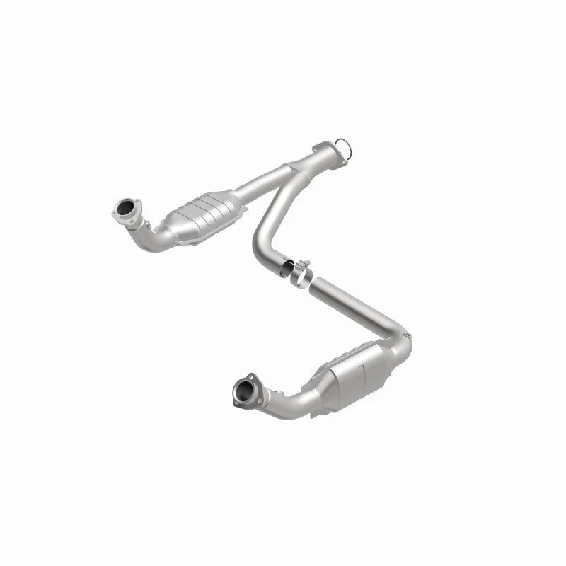 MagnaFlow Conv DF 07-09 Chevrolet/GMC Silverado/Sierra 2500 HD 6.0L Y-Pipe Assembly excludes Classic - Installation View