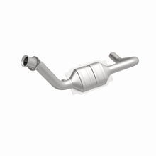 Load image into Gallery viewer, MagnaFlow Conv DF 07-09 Chrysler/Dodge Aspen/Durango 5.7L Driver Side - Installation View